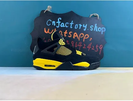 Jorden 4 Retro Thunder thumbnail 2